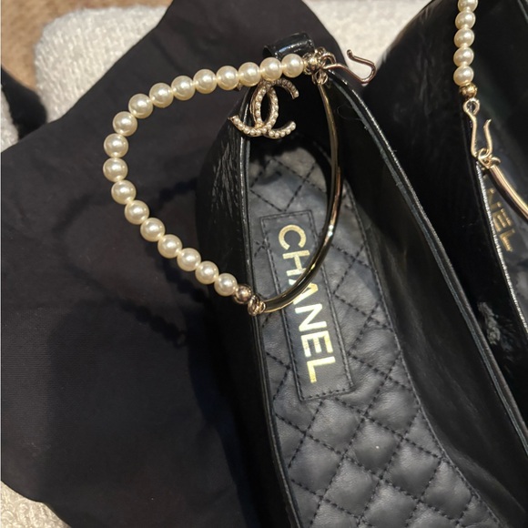 Chanel ballerina flats with ankle pearl chain - Picture 6 of 12
